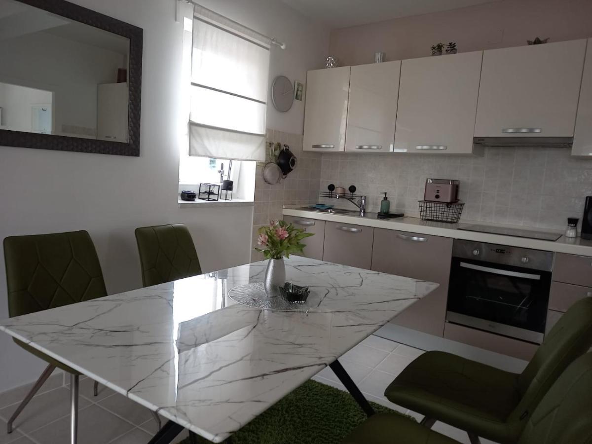 Apartmani Bruna Jezera Zewnętrze zdjęcie