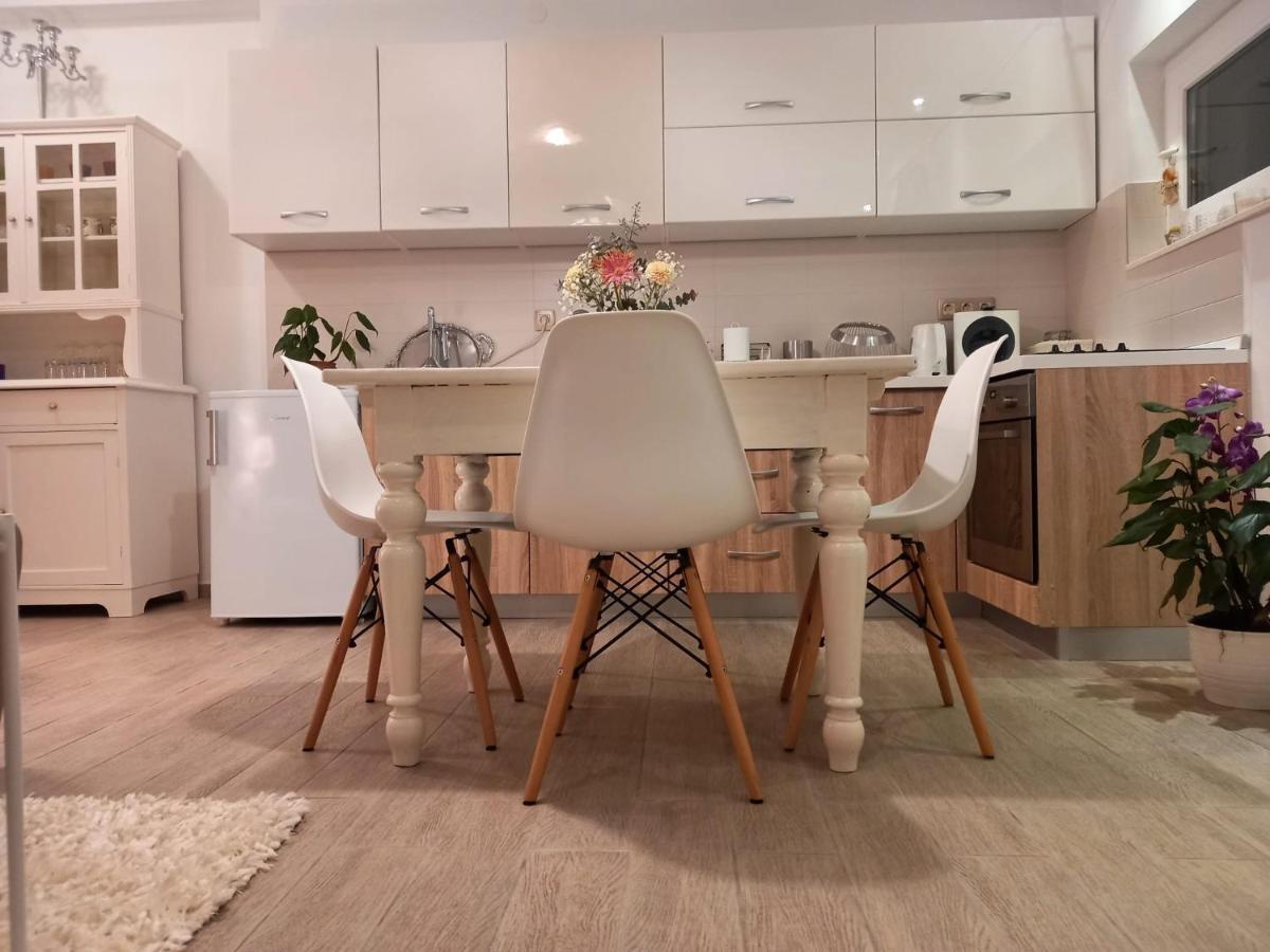 Apartmani Bruna Jezera Zewnętrze zdjęcie